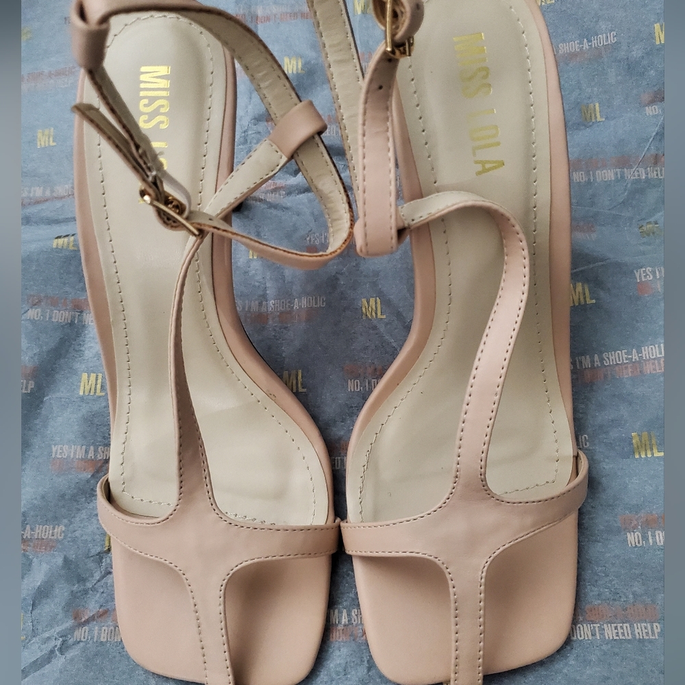 MissLola Brand New Never Worn!